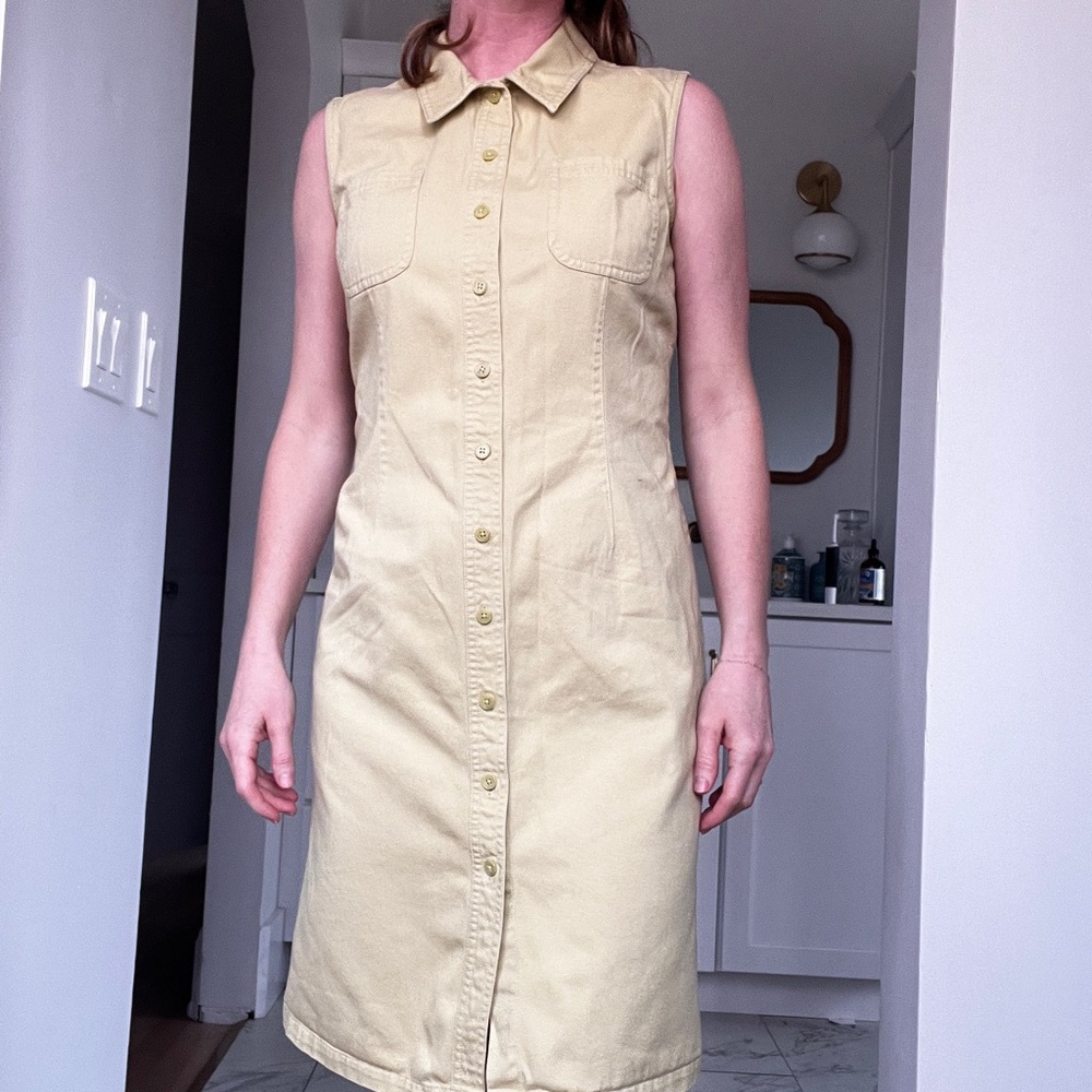 Sleeveless Button-Front Midi Dress in Pale Yellow